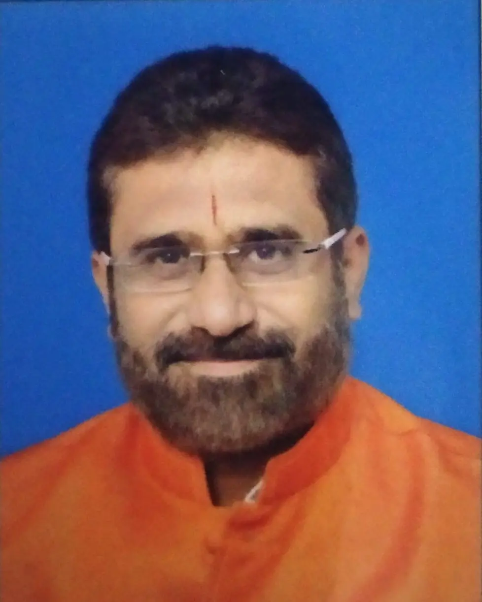 V G Nadajoshi